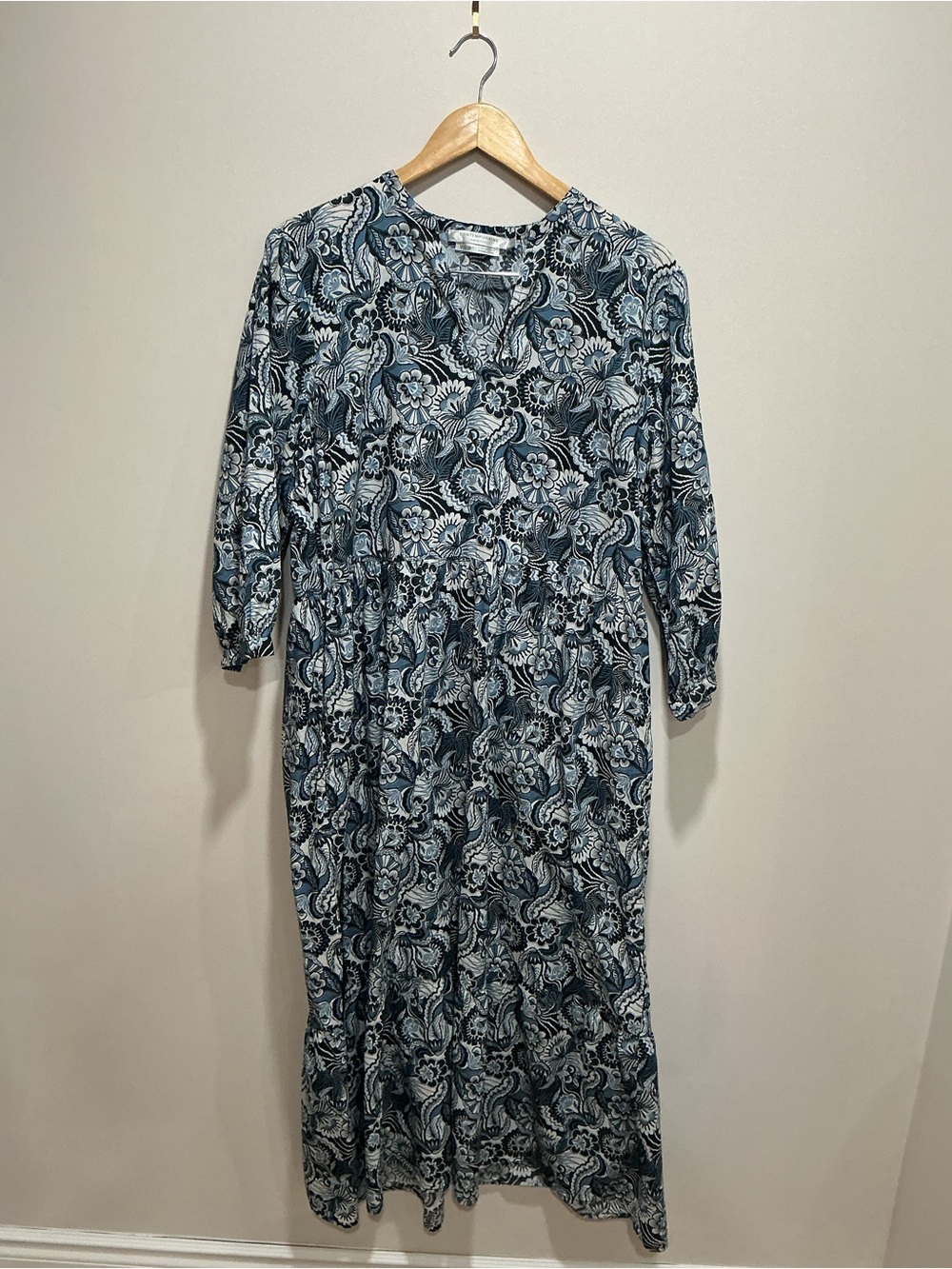 Contemporaneous by Simon’s Women's Blue Floral Midi Dress  size large